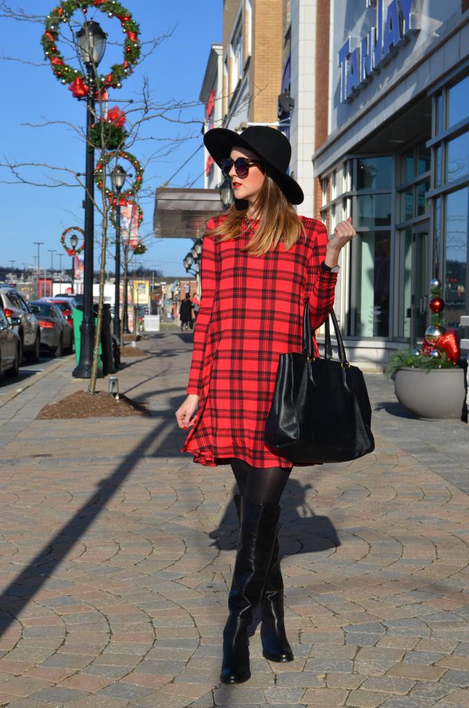 How to wear over the knee boots, ombre hair, black hat, christmas outfits